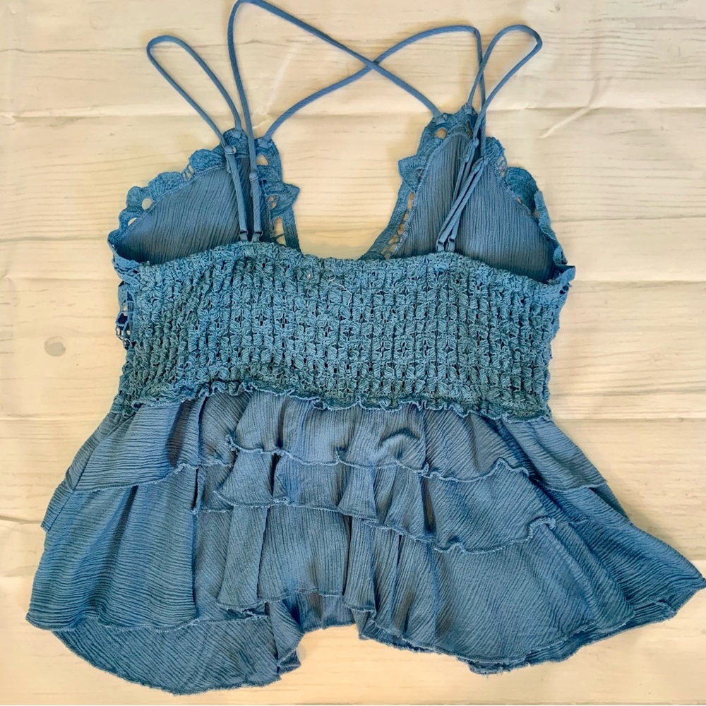 Chelsea & Violet Blue Lace Peplum Camisole Strappy Back-NWOT
Size Large - Picture 2 of 3